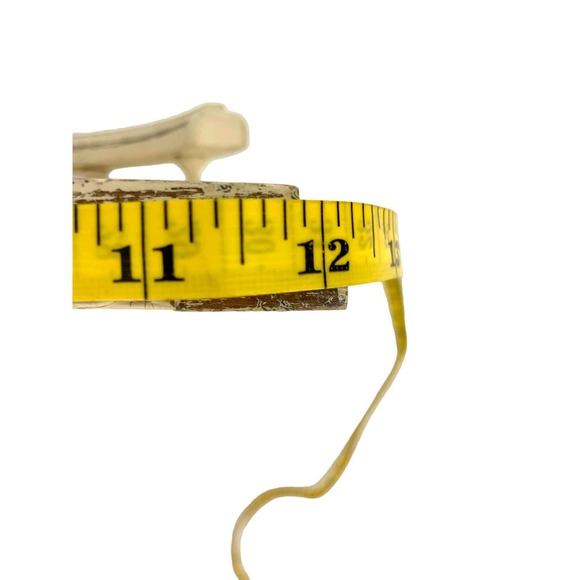 Rustic Beige Distressed Oak Wood 1/2 Moon Shape Wall Shelf Decorative Front Rail - Picture 6 of 8